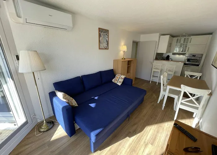 T2 En Front De Avec Terrasse - Cyprien - Fr-1-106-109