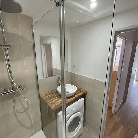 T2 En Front De Avec Terrasse - Cyprien - Fr-1-106-109 Apartamento *