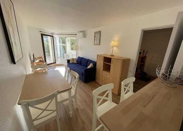 T2 En Front De Avec Terrasse - Cyprien - Fr-1-106-109 *